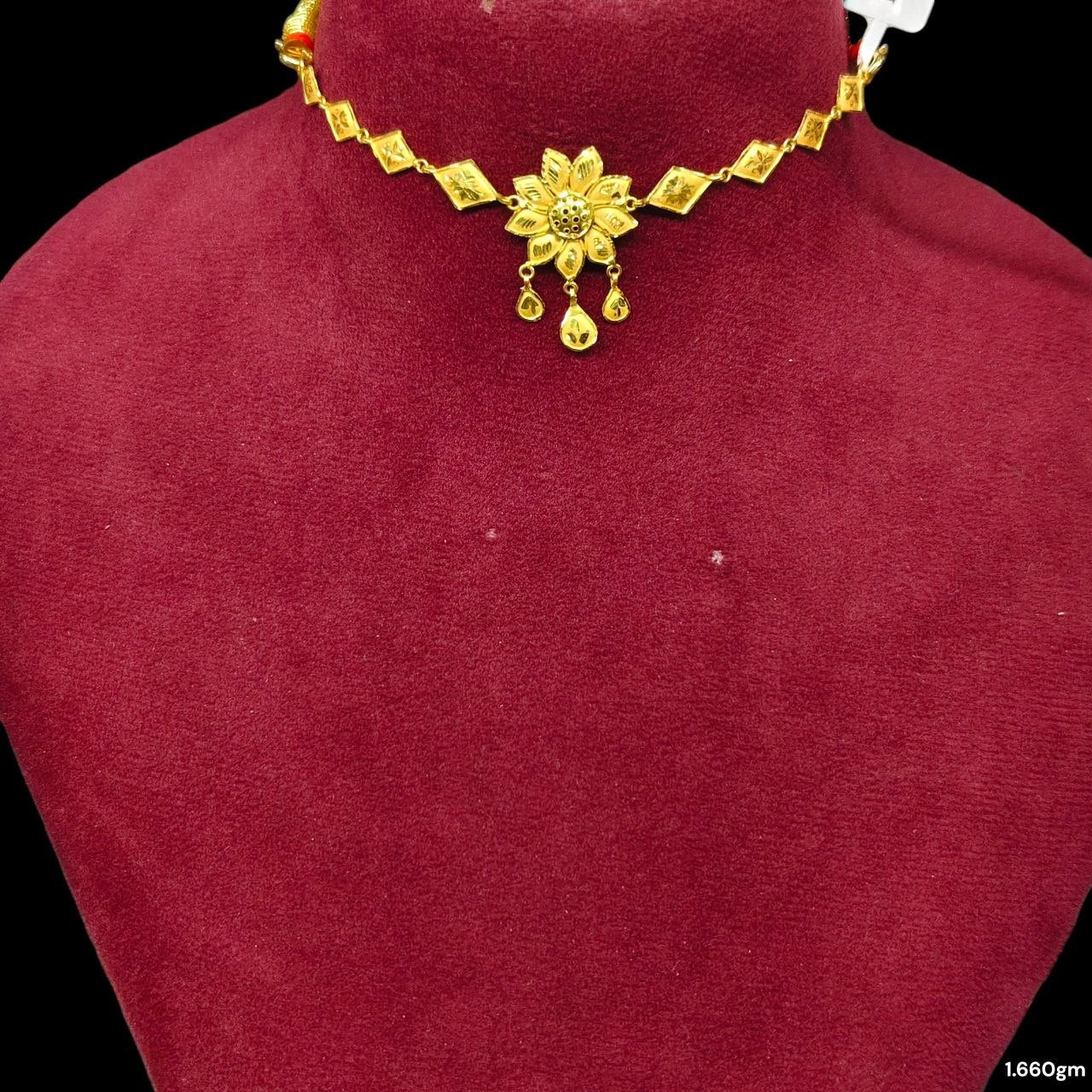 GCN22K- (WGT: 1.660 GM APPROX) BIS CERTIFIED HUID HALLMARK 916 22KT GOLD CHOKER 1 PIECE FOR WOMEN.(71A8SC)