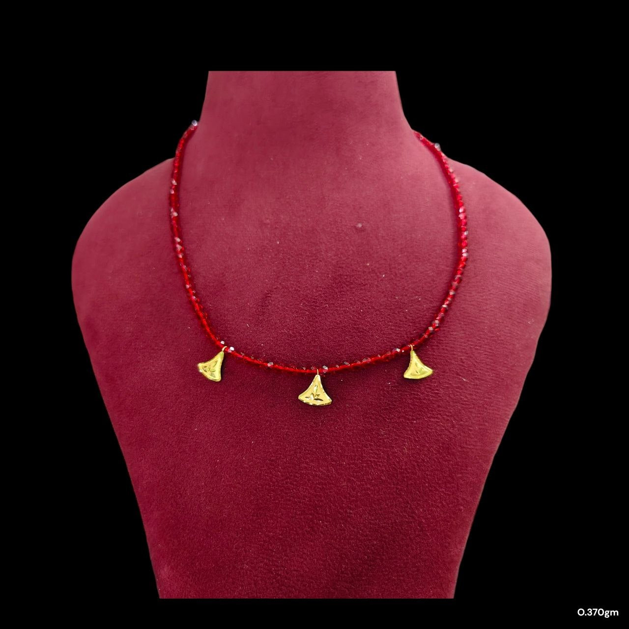 GOLD MOTI HAR- WGT: 0.370 GM APPROX HUID HALLMARK 22KT GOLD MOTI SELIHAR 1 PIECE WITH CRYSTAL CHAIN.