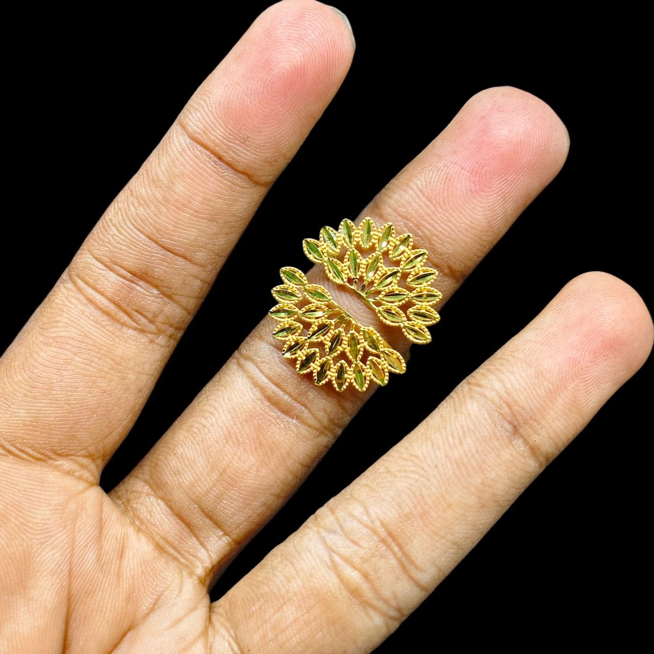 LADIES RING- (SIZE: 17) WGT: 2.170 GM APPROX BIS CERTIFIED HUID HALLMARK 9KT GOLD FINGER RING FOR WOMEN 1 PIECE