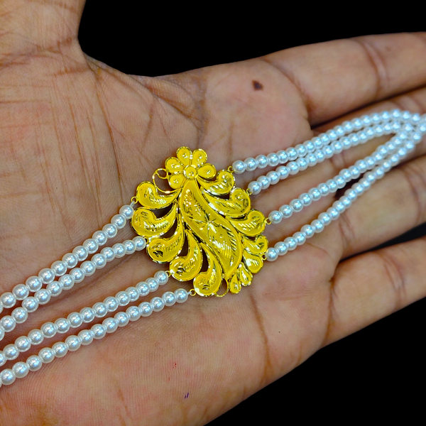 GOLD MANTASHA- RAJLAXMI WGT: 1.850 GM APPROX HUID HALLMARK 916 22KT GOLD MOTI MANTASHA WITH PEARL CHAIN FOR WOMEN.