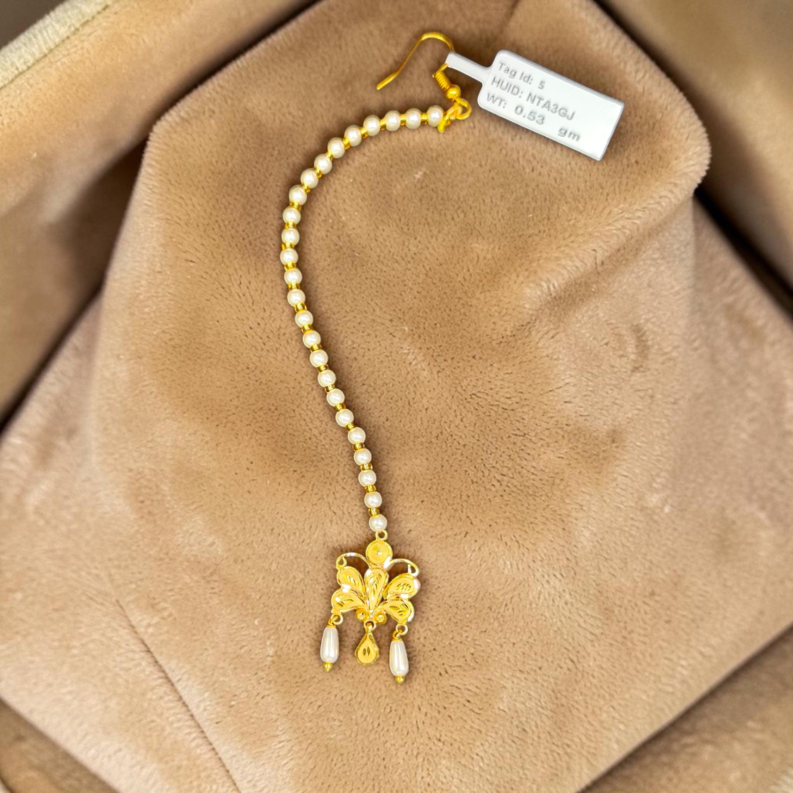 GOLD TICKLY- (WGT: 0.530 GM APPROX) CERTIFIED BIS HUID HALLMARK 375 9KT GOLD TICKLY (MANGTIKA) 1 PIECE FOR MARRIAGE.