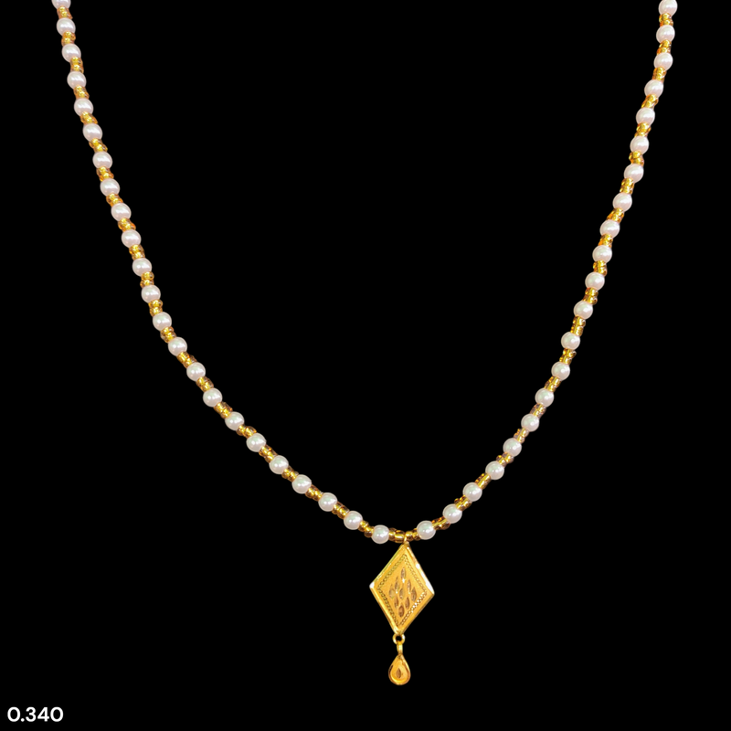 GOLD LOCKET- WGT: 0.340 GM APPROX BIS CERTIFIED HUID HALLMARK 22KT GOLD MOTI LOCKET 1 PIECE FOR WOMEN (WITH PUTI CHAIN).