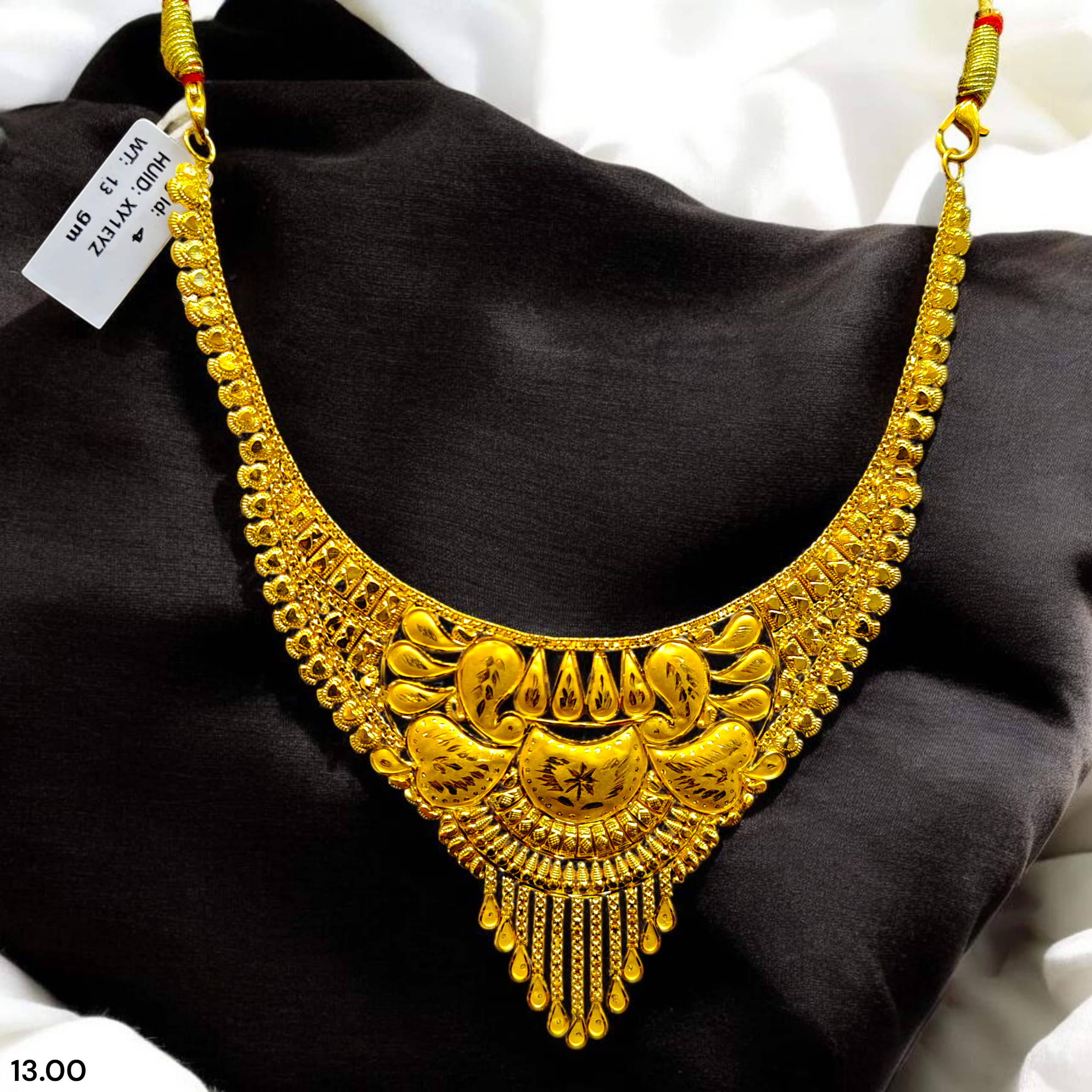 GOLD CHOKER NECKLACE- WGT: 13.00 BIS CERTIFIED HUID HALLMARK 916 22KT GOLD NECKLACE 1 PIECE WITH FREE ADJUSTABLE TASSEL FOR WOMEN.