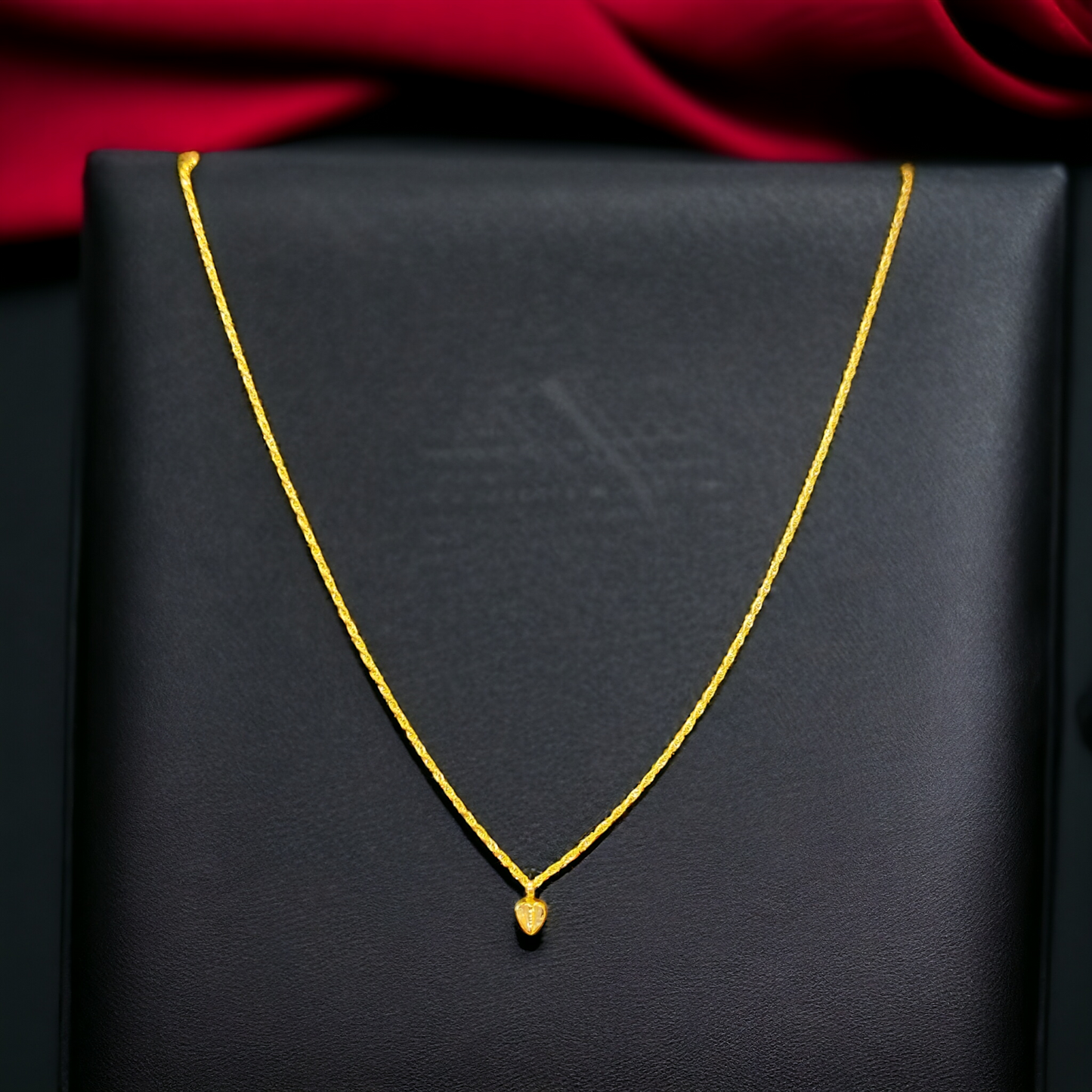 (FREE KDM LOVE LOCKET)- VIRAL ROPE CHAIN WGT: 0.500 GM APPROX HUID HALLMARK 18KT GOLD CHAIN 1 PIECE 16 INCH (FOR SPECIAL GIFT ONLY)NOT FOR DAILY USE.