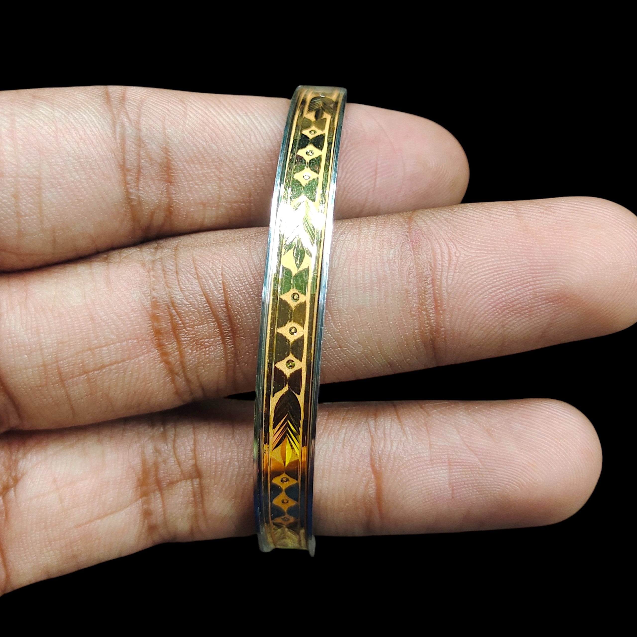 GOLD NOA- (SIZE: 26) (WGT: 1.360) GM APPROX) BIS CERTIFIED HUID HALLMARK 22KT GOLD NOA BADHANO 1 PIECE FOR WOMEN.