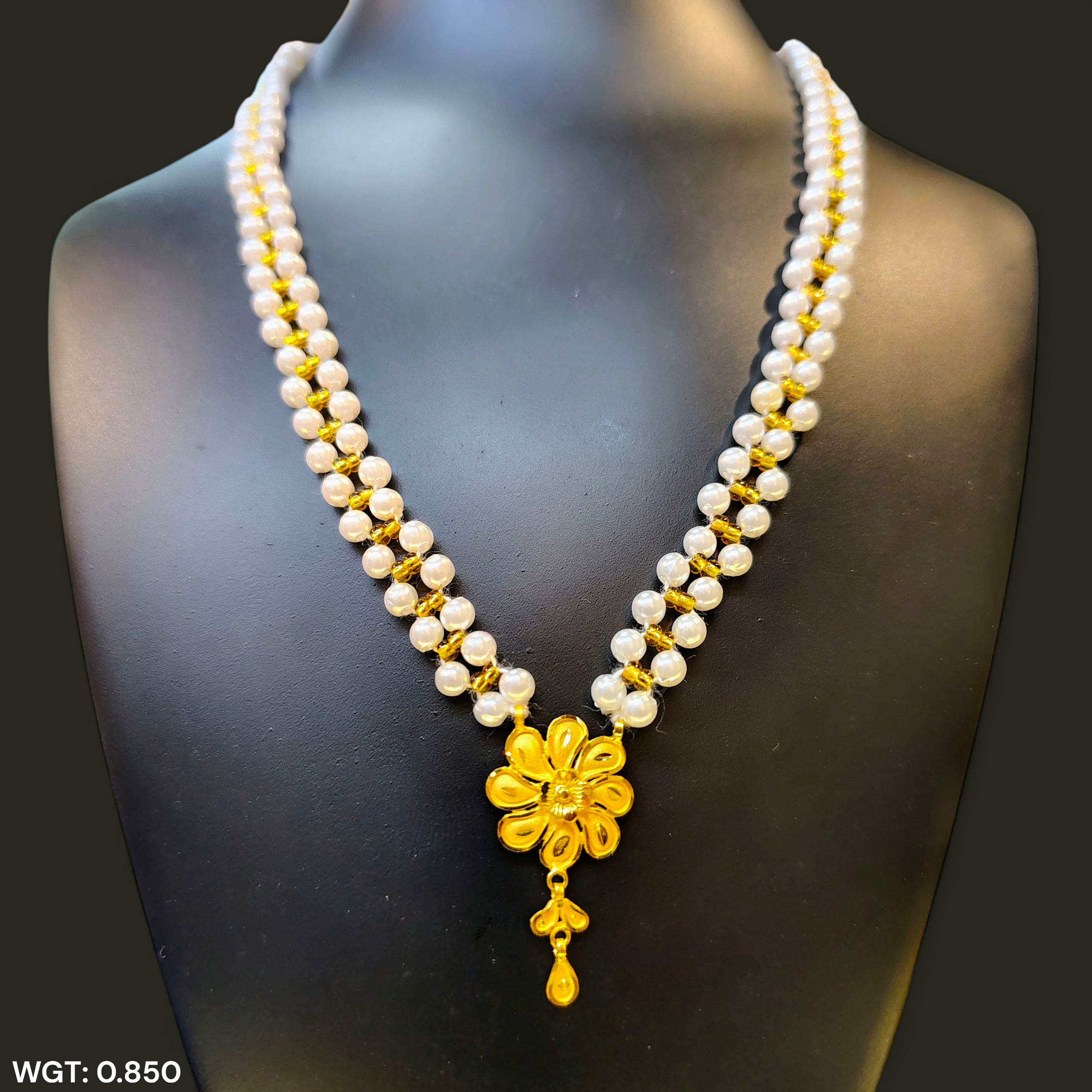 (GMP22) BIS CERTIFIED WGT: 0.850 GM APPROX HUID HALLMARK 916 22KT GOLD MOTI PENDANT 1 PIECE FOR YOUR BEAUTIFUL WIFE.