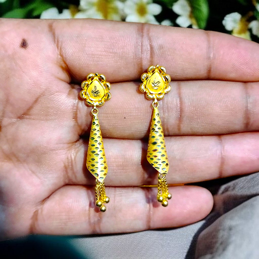 (GER22) BIS CERTIFIED WGT: 2.590 GM APPROX HUID HALLMARK 916 22KT GOLD EARRINGS KANBALA 1 PAIR FOR WOMEN.