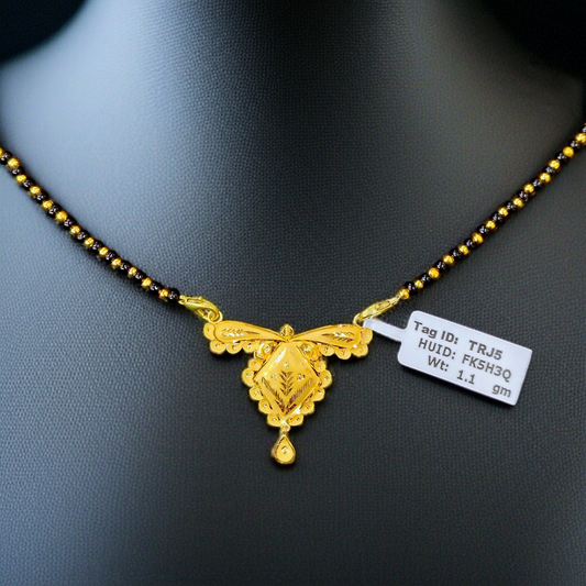 TRJ WGT: 1.100 GM APPROX 22KT HUID HALLMARK GOLD PENDANT MANGALSUTRA 1 PIECE WITH TASSEL.