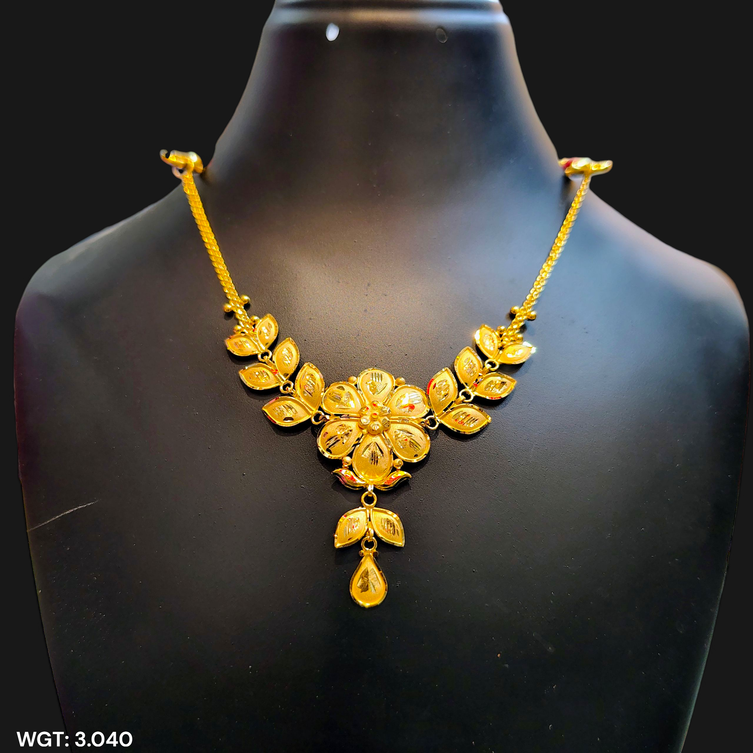 (GCN22) BIS CERTIFIED HUID HALLMARK 916 22KT GOLD NECKLACE CHOKER (APPROX WGT: 3.040 GM) 1 PIECE FOR WOMEN.