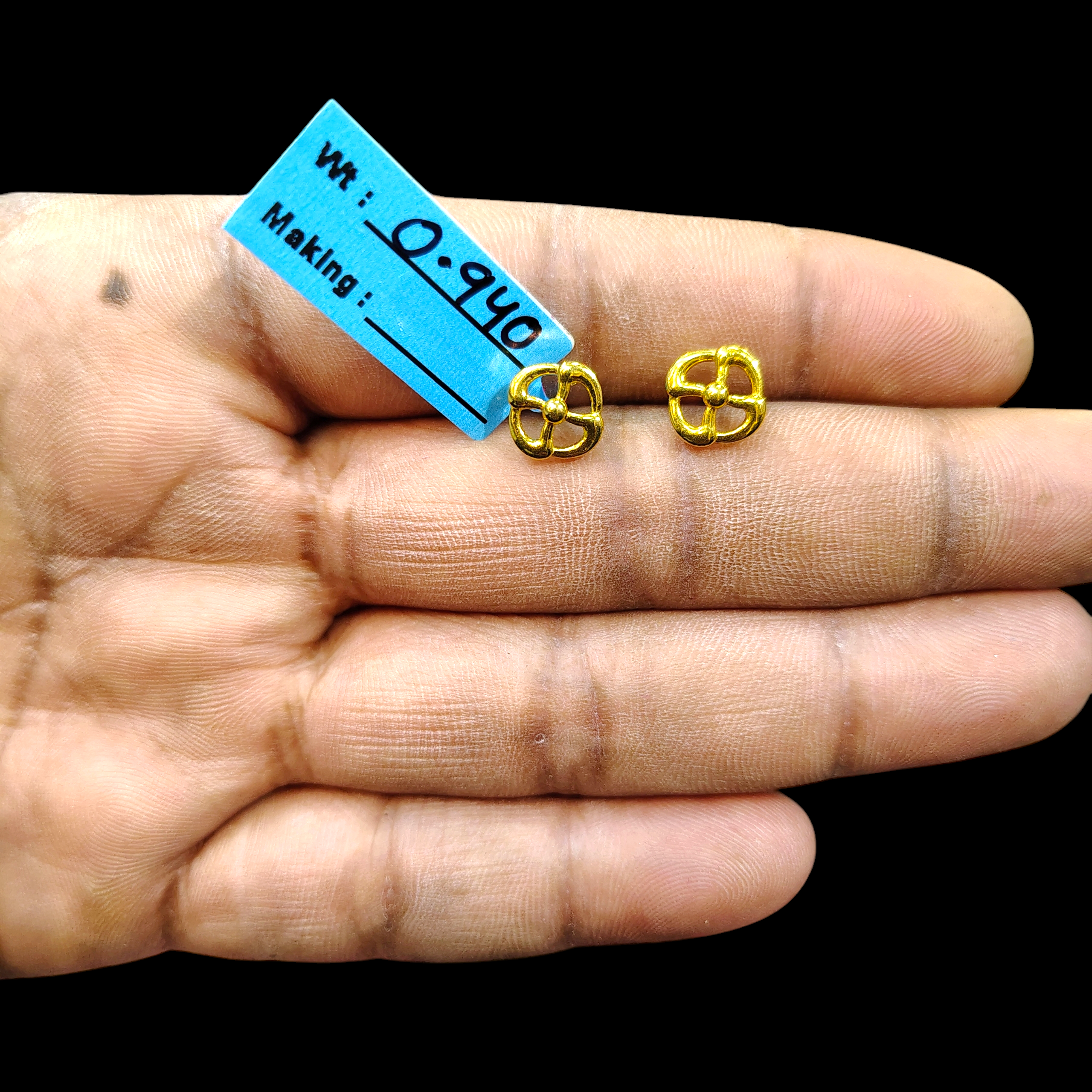 (GSE9) TRJ BABY TOPS WGT: 0.940 GM APPROX BIS CERTIFIED HUID HALLMARK 9KT GOLD STUD EARRINGS FOR WOMEN 1 PAIR FOR REGULAR USE.