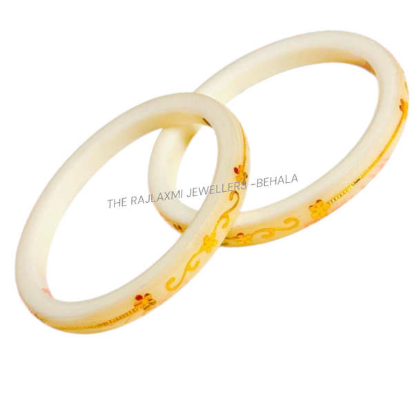 OFF WHITE (FACEBOOK VIRAL POLA) GOLDEN DETAILING LAMINATION POLA CROMOSO DESIGN 1 PAIR FOR WOMEN - NON EXCHANGEABLE ITEM (GET ANY DESIGN AS PER AVAILABILITY)