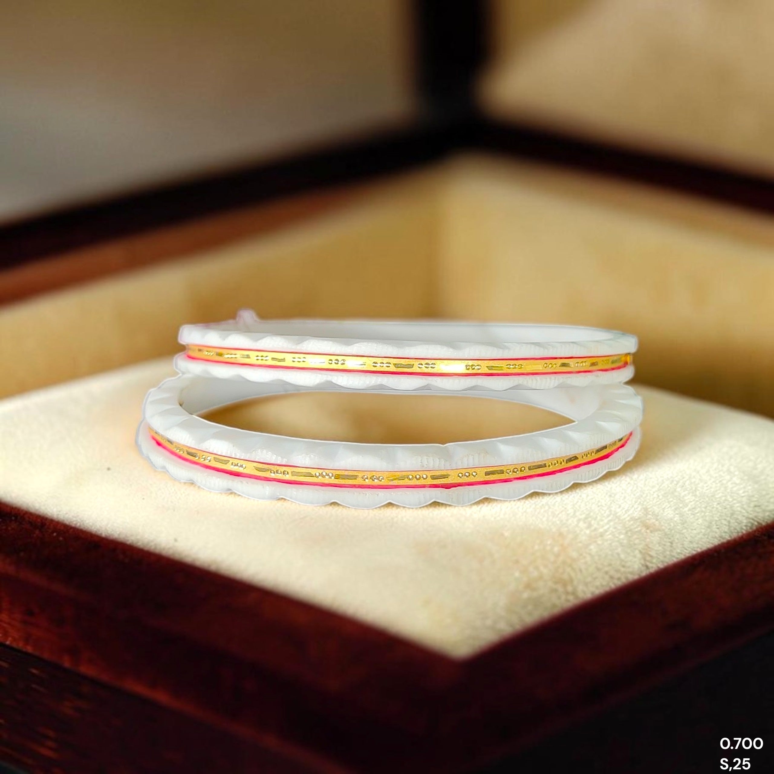 GSB9K- SIZE:25 (WGT: 0.700 GM APPROX) BIS CERTIFIED HUID HALLMARK 375 9KT GOLD SAKHA BADHANO 1 PAIR FOR WOMEN (CHILA PATH DESIGN) NOT FOR REGULAR USE.