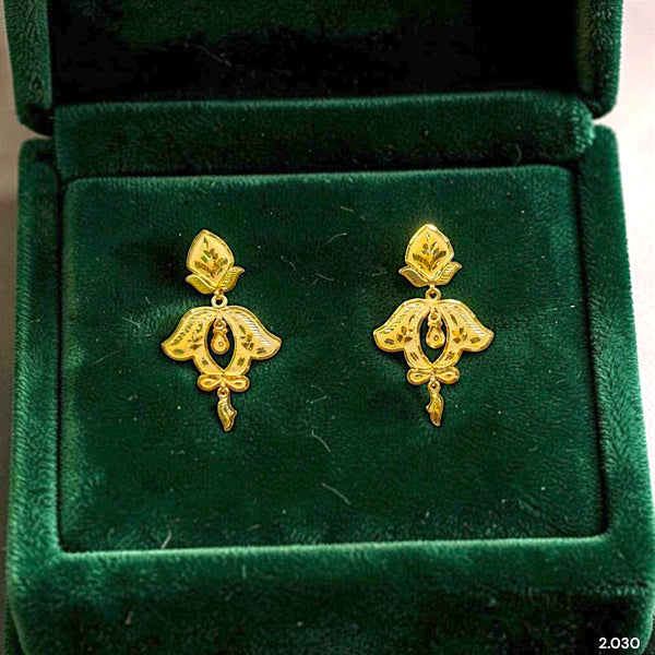 GOLD EARRINGS- (WGT: 2.030 GM APPROX) BIS CERTIFIED HUID HALLMARK 9KT GOLD EARRINGS 1 PAIR FOR WOMEN (BEST FOR GIFT IN MARRIAGE). (XFKJ27)-(KJ7U7Z)