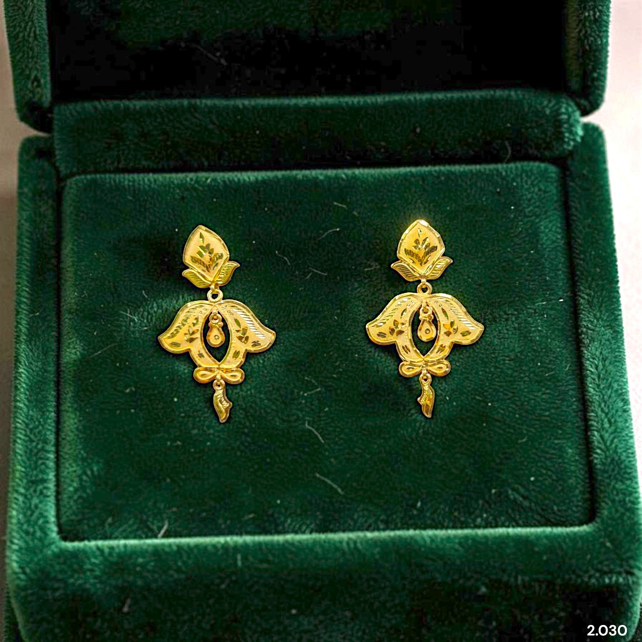 GOLD EARRINGS- (WGT: 2.030 GM APPROX) BIS CERTIFIED HUID HALLMARK 9KT GOLD EARRINGS 1 PAIR FOR WOMEN (BEST FOR GIFT IN MARRIAGE). (XFKJ27)-(KJ7U7Z)