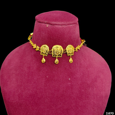 GCN9K- (HWX4HA) (WGT: 2.670 GM APPROX) BIS CERTIFIED HUID HALLMARK 375 9KT GOLD CHOKER 1 PIECE FOR WOMEN.