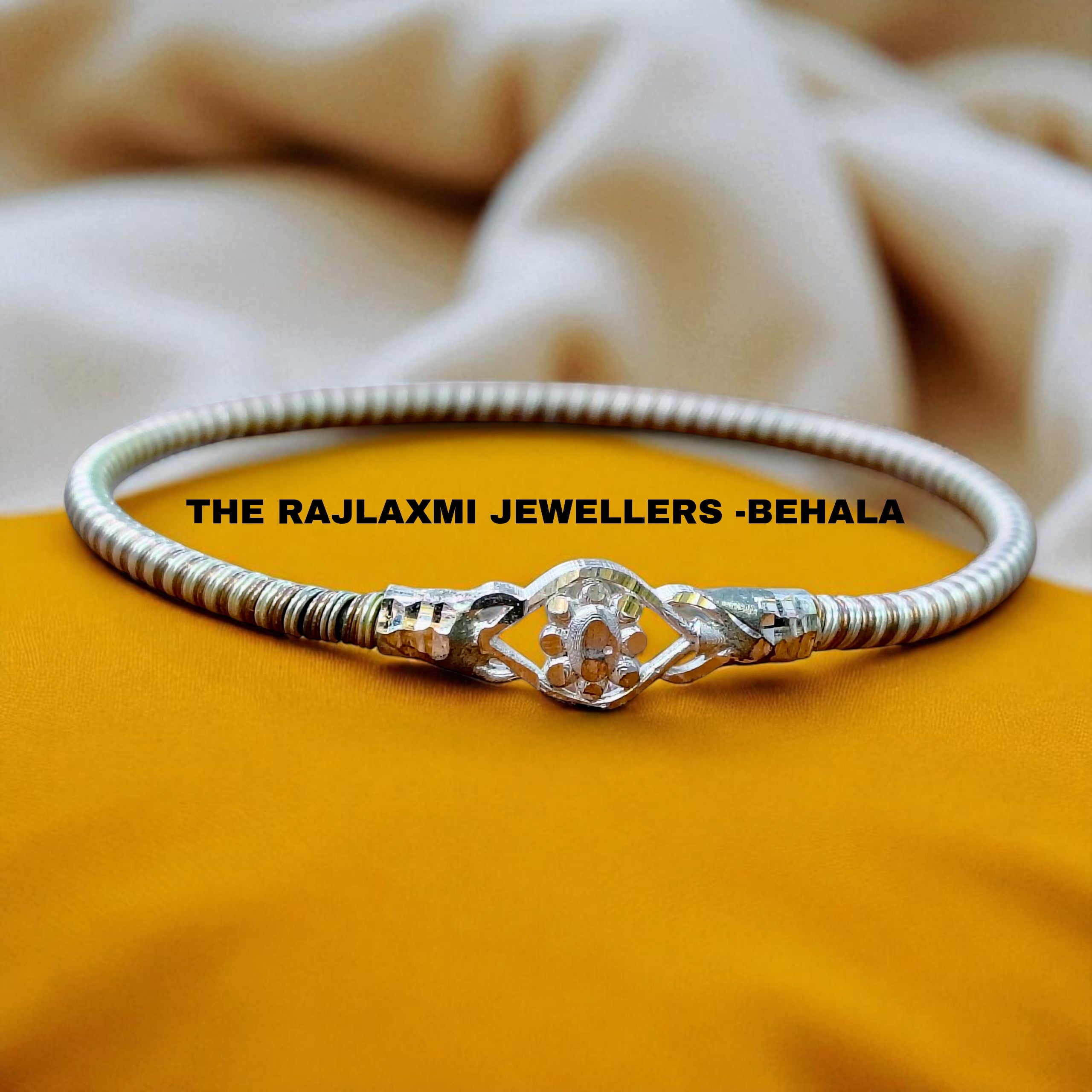 (SLNB) 625 SILVER NOA (3 DHATU PACH NOA) SILVER+COPPER+IRON WITH SILVER MUKH (1 PIECE) SOLD ON MRP FOR MARRIED WOMEN.