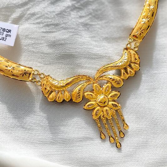 RAJLAXMI WGT: 5.030 GM APPROX HUID HALLMARK 22KT GOLD NECKLACE 1 PIECE WITH ADJUSTABLE TASSEL.