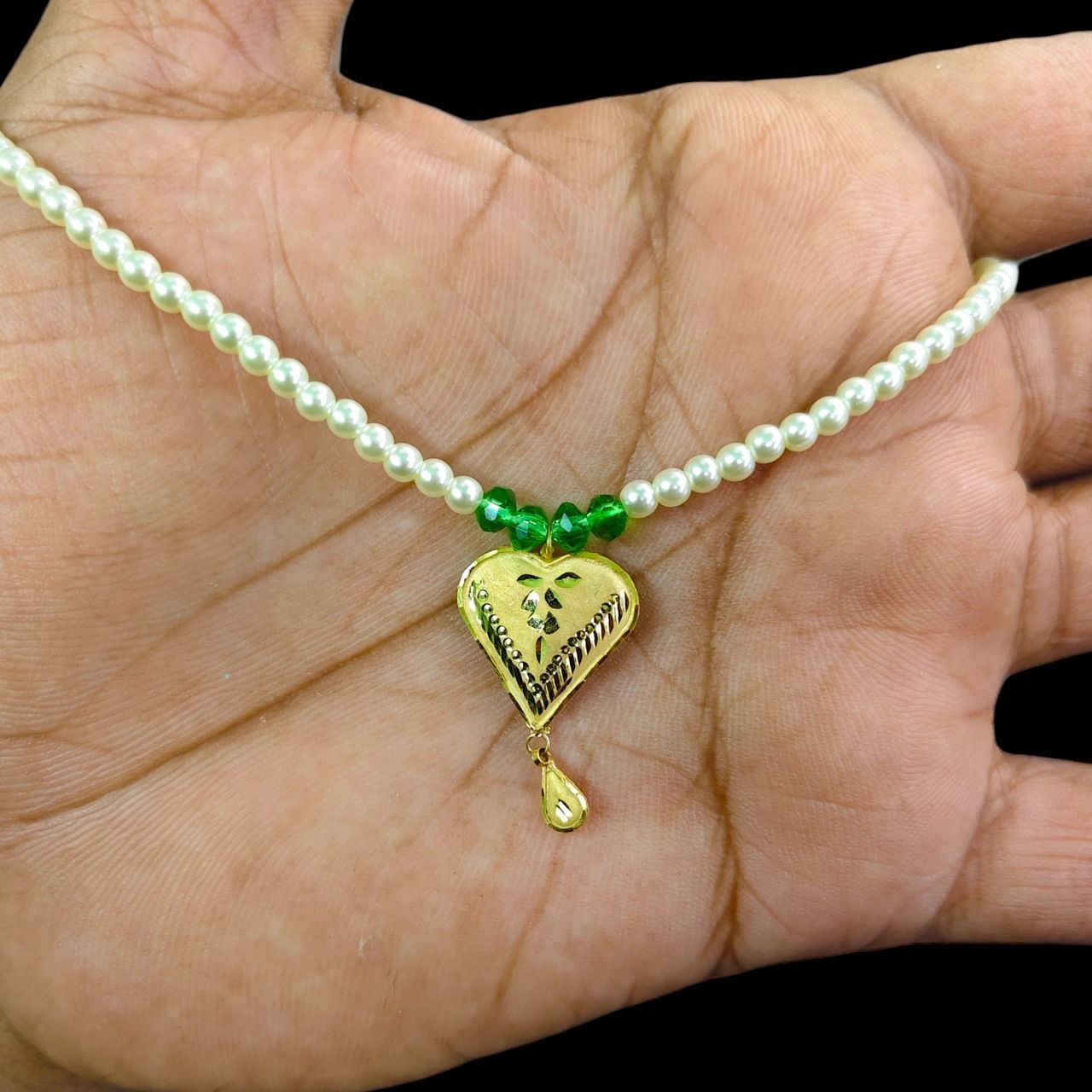 GOLD LOCKET- (WGT: 0.370 GM APPROX) BIS CERTIFIED HUID HALLMARK 9KT GOLD LOCKET 1 PIECE FOR WOMEN (WITH MOTI CHAIN).