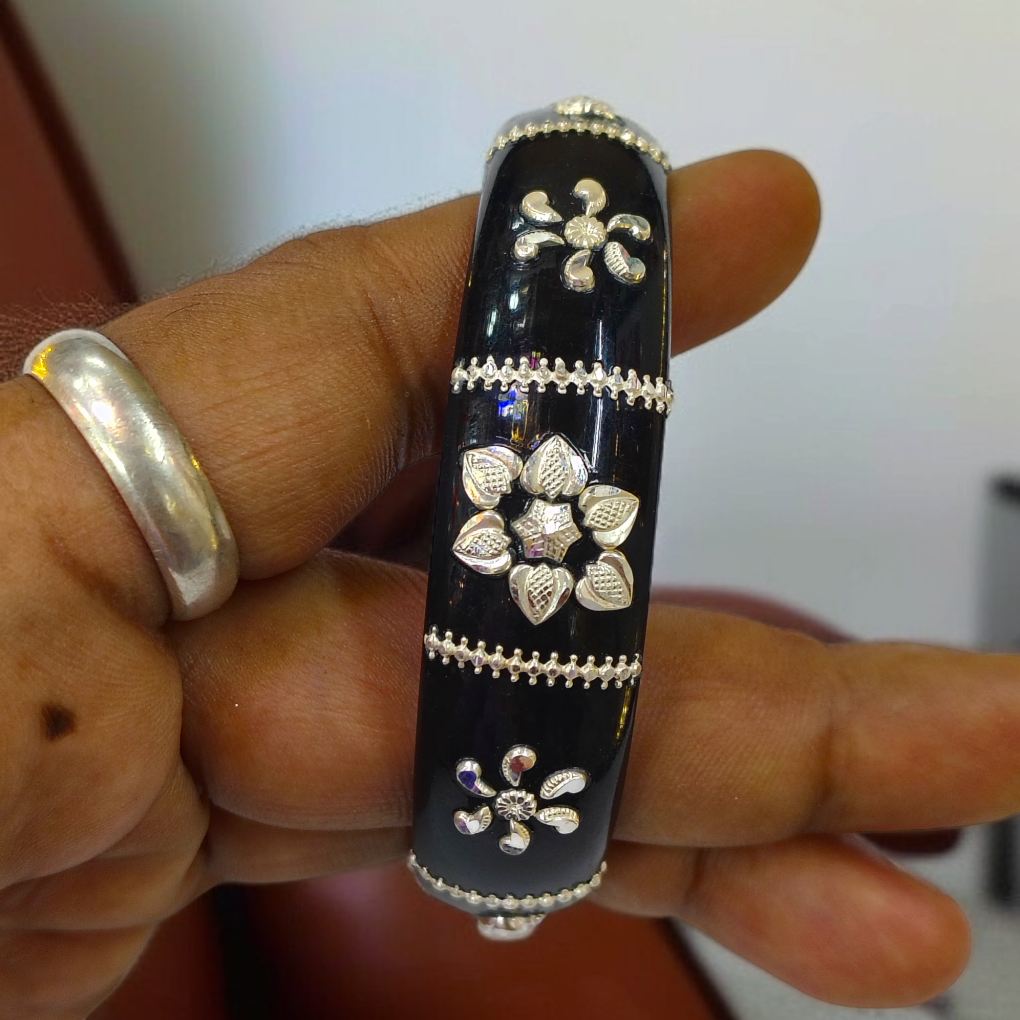 (SSP) (SIZE- 25) BLACK PASTING DESIGN 925 ORIGINAL SILVER POLA BANGLES FOR WOMEN 1 PC - SOLD AS MRP BY RAJLAXMI.