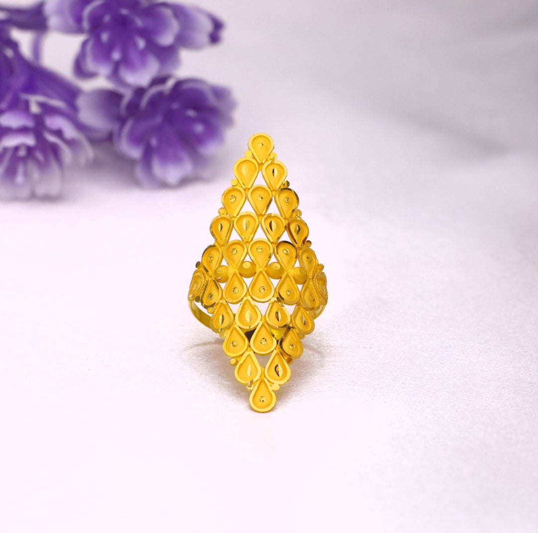 MADE TO ORDER (GFR22) BIS CERTIFIED HUID HALLMARK 916 22KT GOLD FINGER RING (ADJUSTABLE FREE SIZE) WGT: 3.500 GM APPROX (1 PIECE) FOR WOMEN (BLUE TAG PREMIUM SEGMENT JEWELLERY) -DELIVERY IN 25 DAYS.