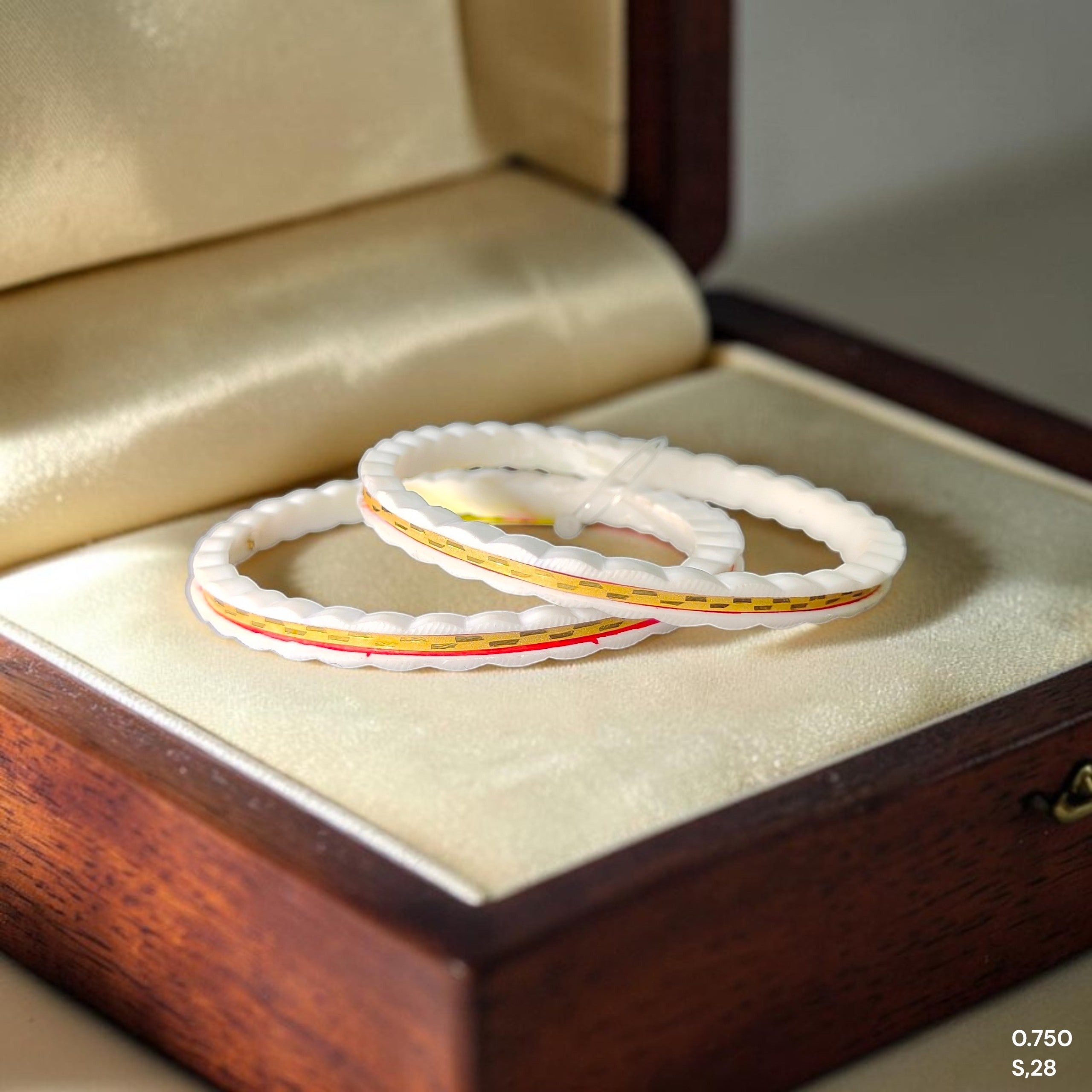 GSB9K- SIZE:28 (WGT: 0.750 GM APPROX) BIS CERTIFIED HUID HALLMARK 375 9KT GOLD SAKHA BADHANO 1 PAIR FOR WOMEN (CHILA PATH DESIGN) NOT FOR REGULAR USE.
