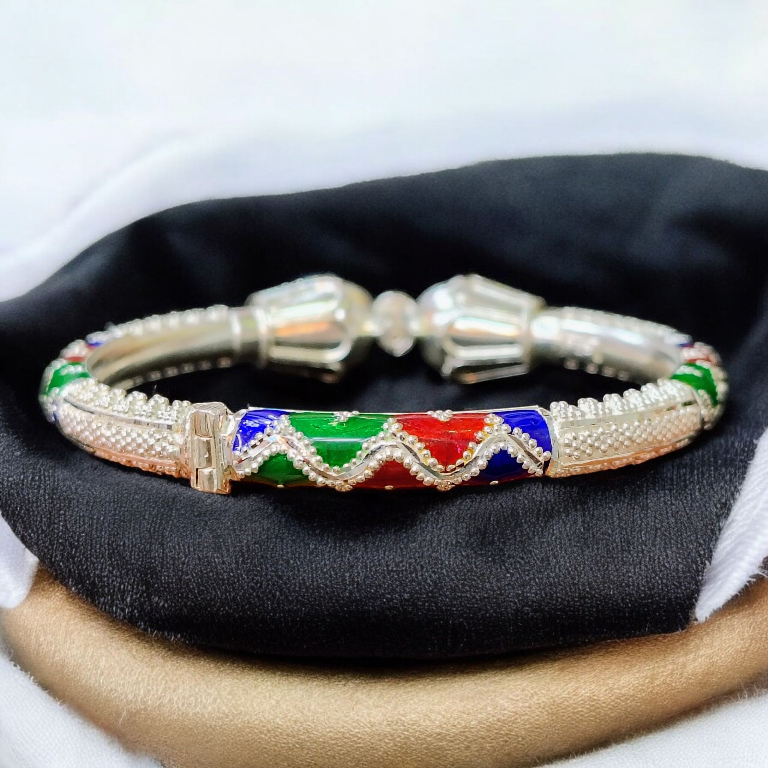 (SBA) RAJLAXMI (SIZE 24 KHILEN) CERTIFIED BIS HALLMARK 925 SILVER BALA (MANIPUR DESIGN) APPROX WGT: 21.050 GM (1 PIECE) FOR REGULAR USE FOR WOMEN.