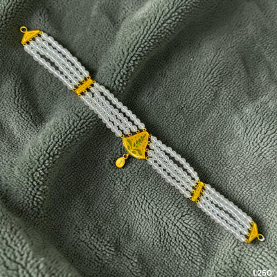 GMC22K- (Q56RHP) (WGT: 1.250 GM APPROX) BIS HALLMARK CERTIFIED 916 22KT GOLD MOTI CHOKER 1 PIECE  WITH ADJUSTABLE TASSEL FOR GIFT IN MARRIAGE.