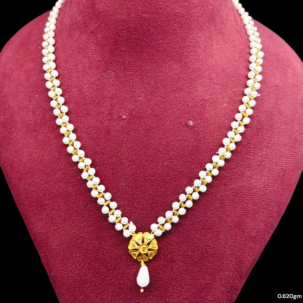 GMP22K- WGT: 0.620 GM APPROX CERTIFIED BIS HUID HALLMARK 916 22KT GOLD MOTI PENDANT 1 PIECE FOR WOMEN.