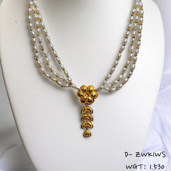 TRJ WGT: 1.530 GM APPROX HUID HALLMARK 22KT GOLD MOTI PENDANT 1 PIECE.