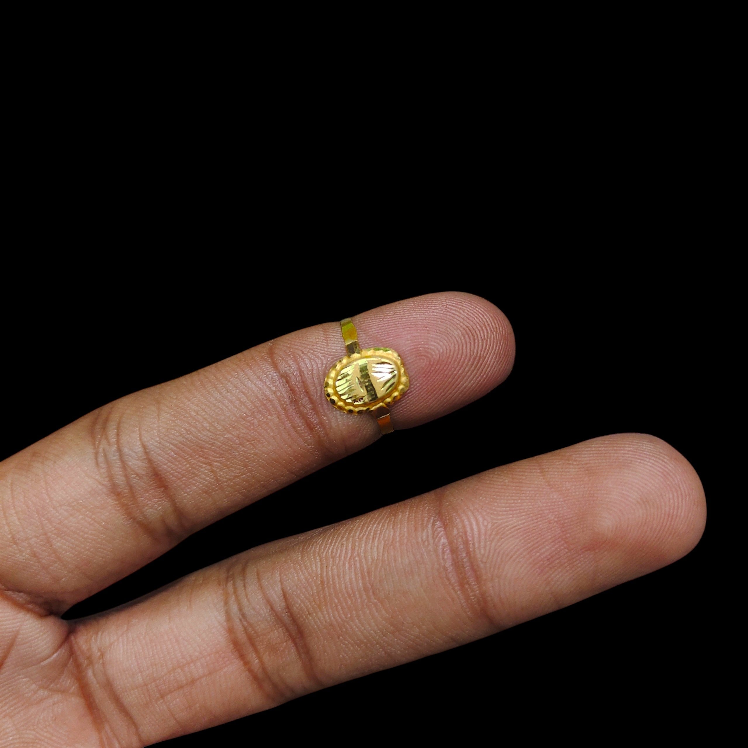BABY JEWELLERY- TRJ WGT: 0.140 GM APPROX 375 9KT HUID HALLMARK GOLD BABY FINGER RING 1 PIECE FOR RICE CEREMONY & BIRTHDAY.