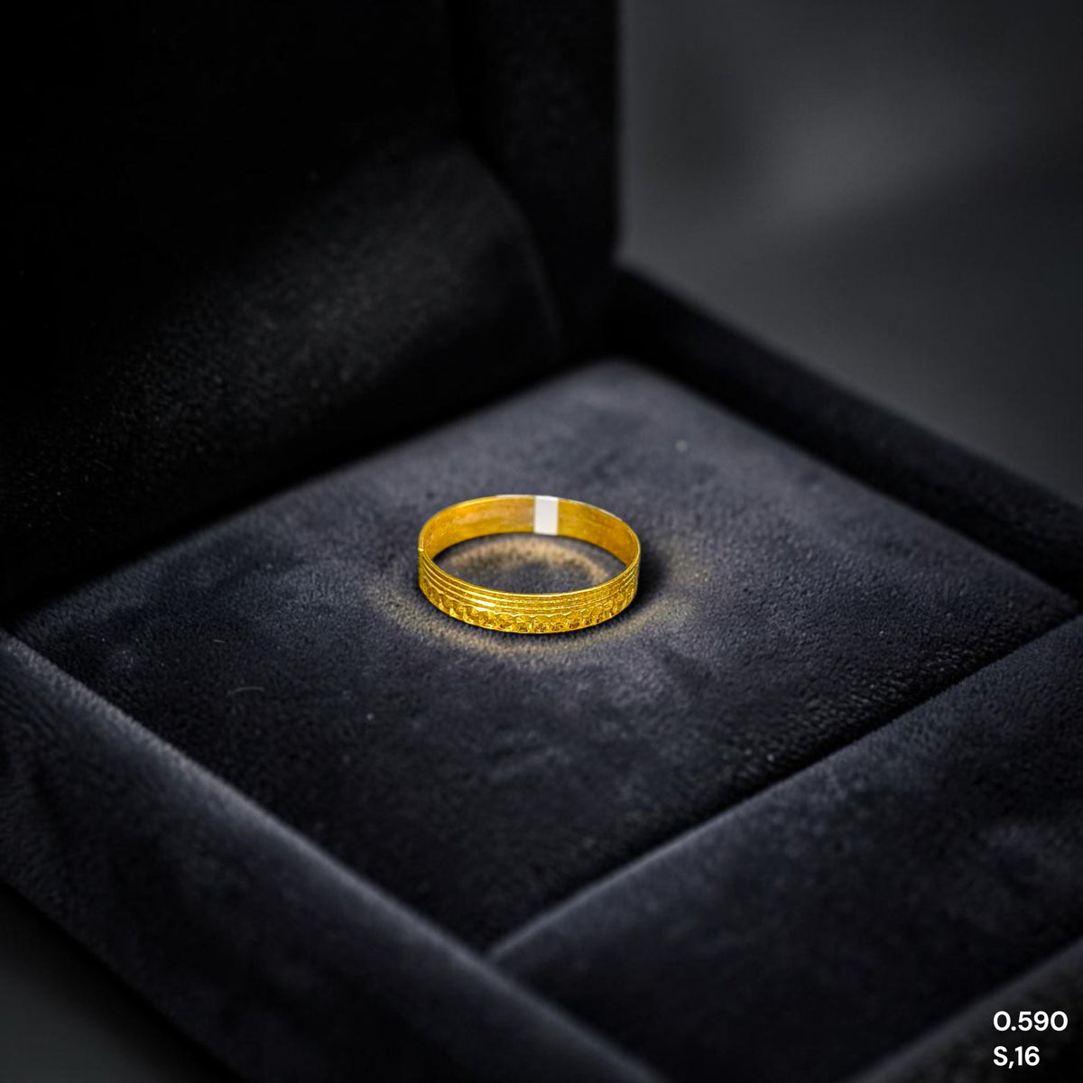 LADIES RING- (DP3VTR)-(SIZE: 16) WGT: 0.590 GM APPROX BIS CERTIFIED HUID HALLMARK 9KT GOLD THUMB RING FOR UNISEX 1 PIECE.