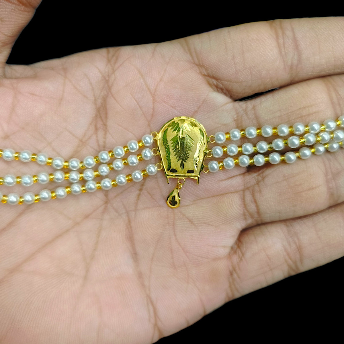 GMC9K- (K72VP2)-(WGT: 0.410 GM APPROX) BIS CERTIFIED HUID HALLMARK 375 9KT GOLD MOTI CHOKER 1 PIECE WITH ADJUSTABLE TASSEL FOR GIFT IN MARRIAGE.