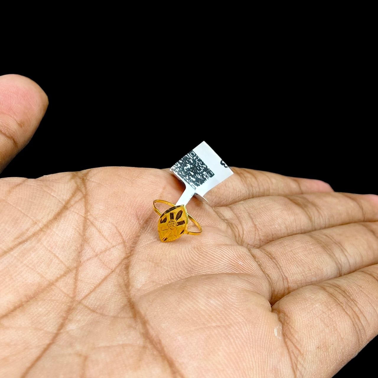 BABY JEWELLERY- TRJ WGT: 0.230 GM APPROX 22KT HUID HALLMARK GOLD BABY FINGER RING 1 PIECE FOR RICE CEREMONY & BIRTHDAY.