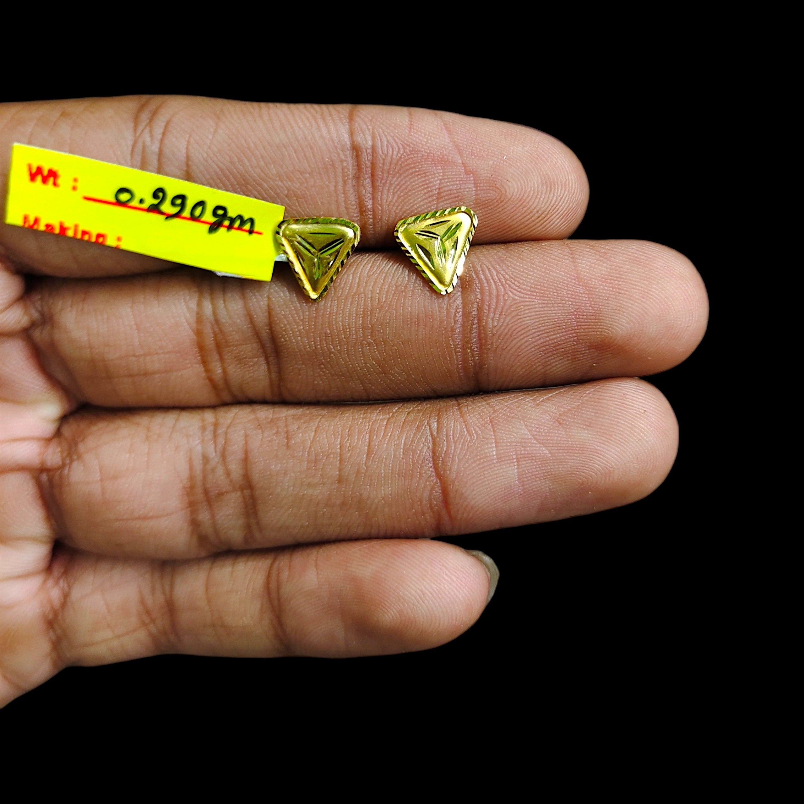 GOLD TOPS- BIS CERTIFIED (WGT: 0.290 GM APPROX) HUID HALLMARK 375 9KT GOLD TOPS 1 PAIR BEST FOR MARRIAGE GIFT.