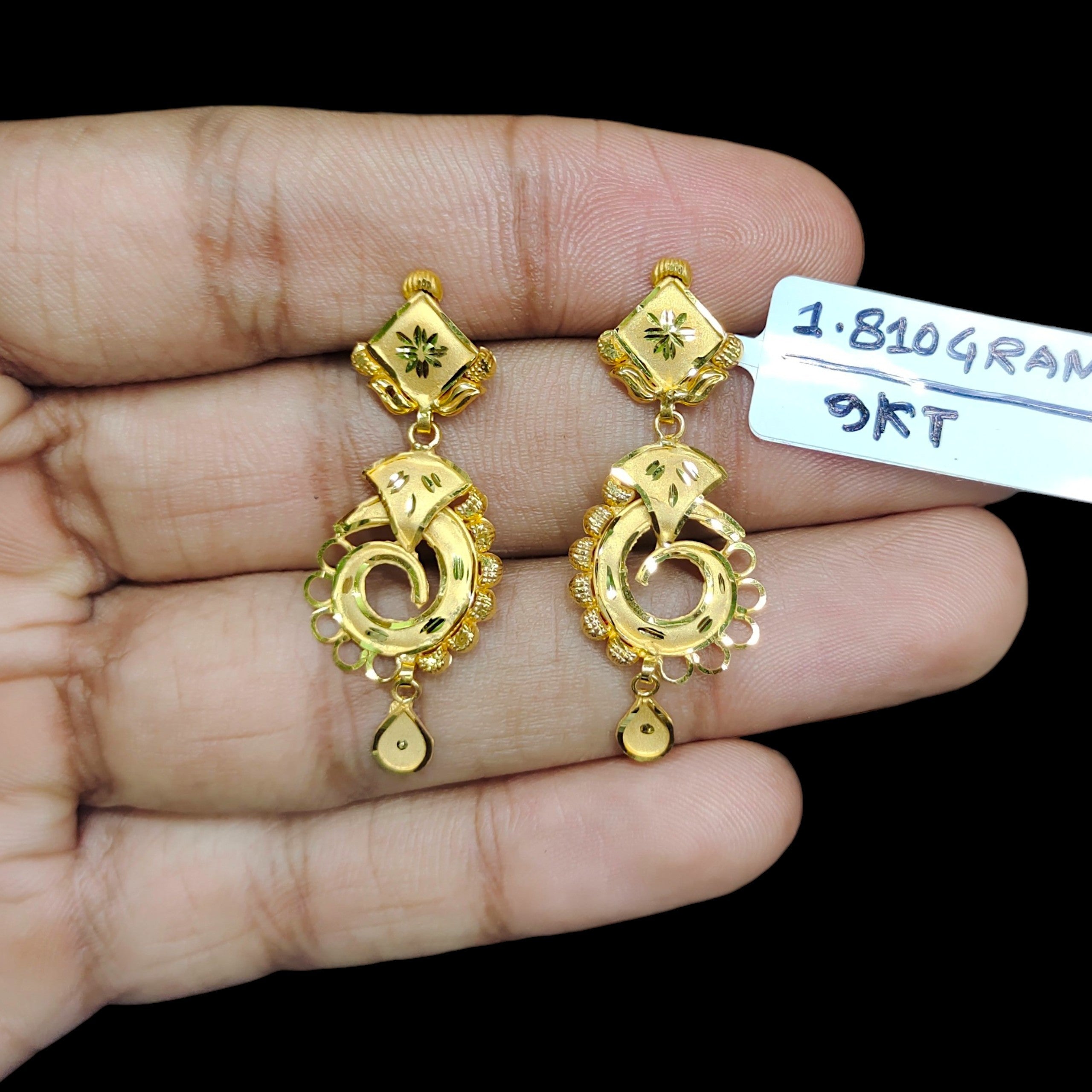 GOLD EARRINGS- (WGT: 1.810 GM APPROX) BIS CERTIFIED HUID HALLMARK 9KT GOLD EARRINGS 1 PAIR FOR WOMEN (BEST FOR GIFT IN MARRIAGE). (21UM2I)-(HJ6KHY)