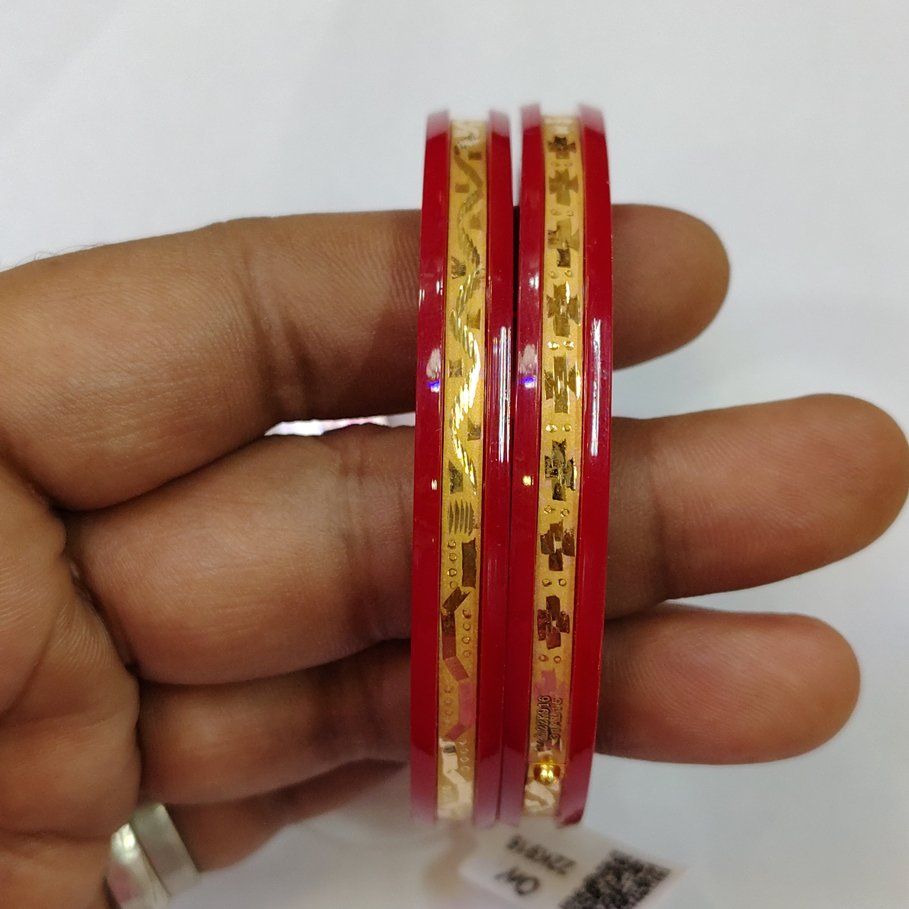 (GPB22) TRJ TC6CR1(SIZE: 26) WGT: 1.500 GM APPROX 22KT HUID HALLMARK GOLD POLA BADHANO BANGLES 1 PAIR DESIGN FOR REGULAR USE.