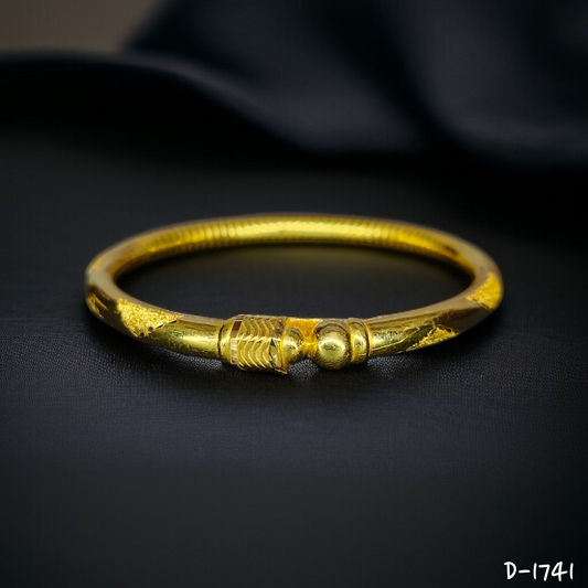 TRJ (SIZE: 24) HALLMARK 22KT GOLD COVERING BALA 1 PIECE APPROX WGT: 2.210 GM WITH XRF BARCODE PURITY CARD FOR WOMEN - (BILL & CARD MANDATORY- FOR EXCHANGE LIFETIME IN STORE ONLY).