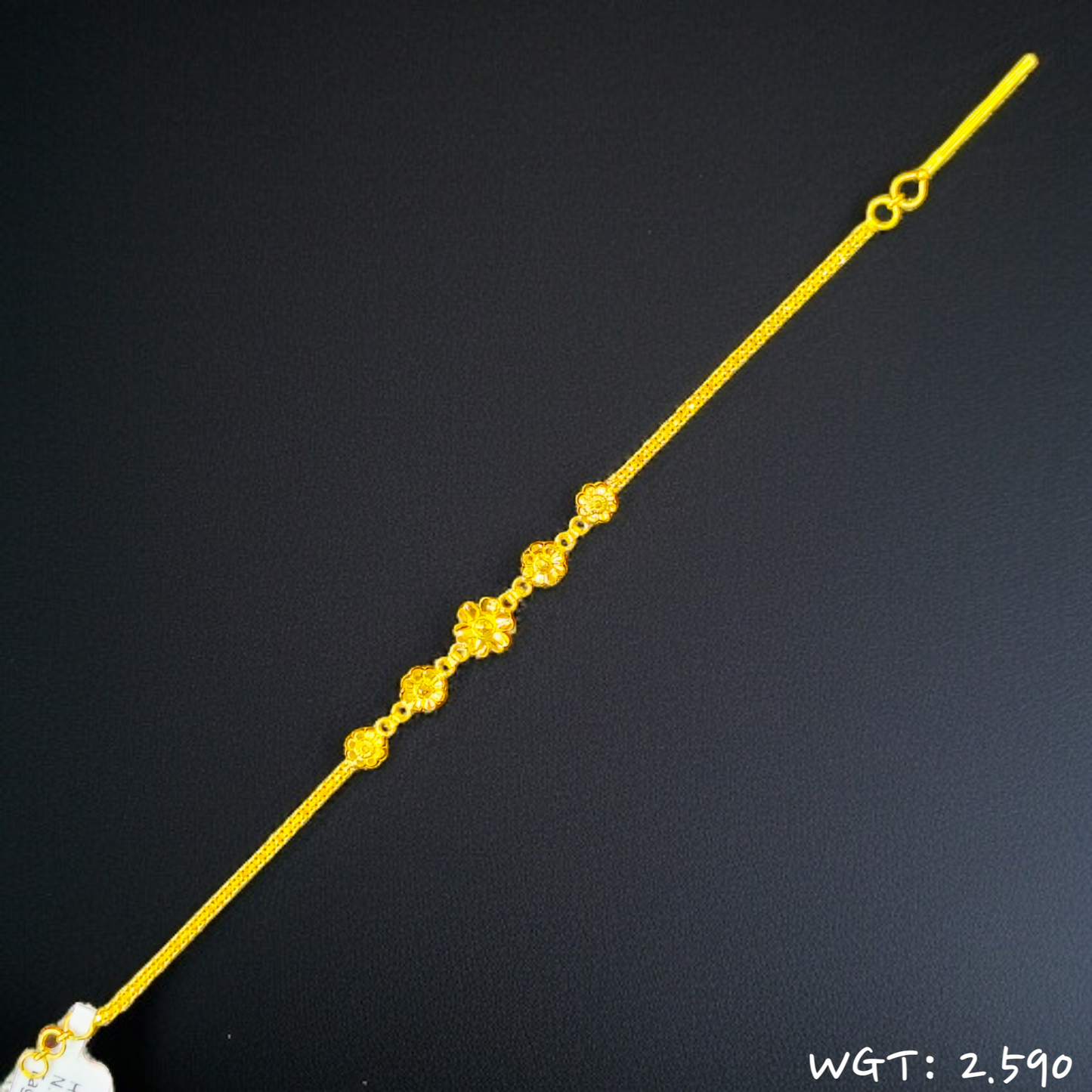 TRJ SIZE- ADJUSTABLE WGT: 2.590 GM APPROX HUID HALLMARK 22KT GOLD WRISTLET 1 PIECE FOR WOMEN.