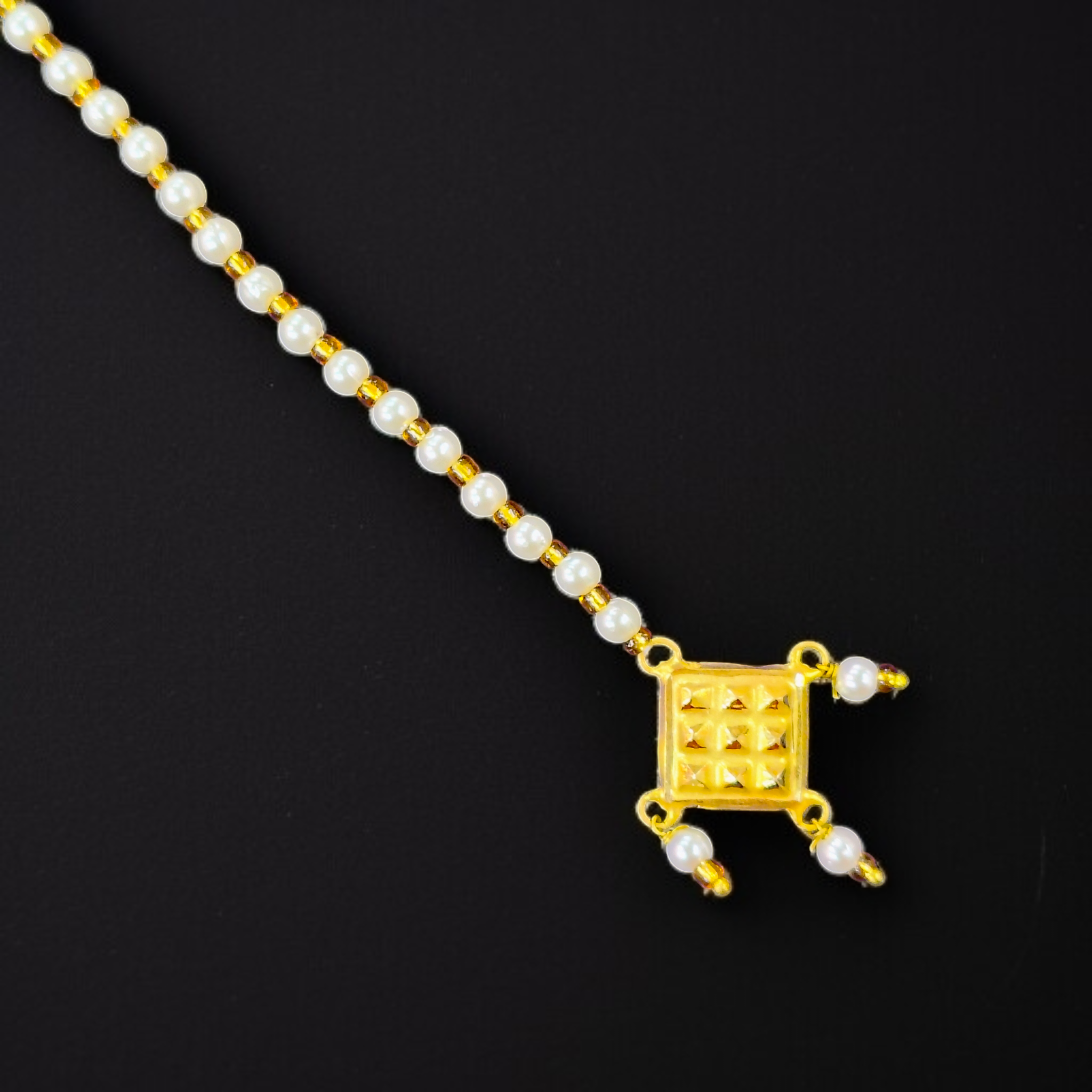 (GTMT) SQUAR CUT DESIGN (WGT: 0.200 GM APPROX) KDM GOLD (MANGTIKA) MOTI TICKLY 1 PIECE (50 TONCH) BEST FOR GIFT IN MARRIAGE.