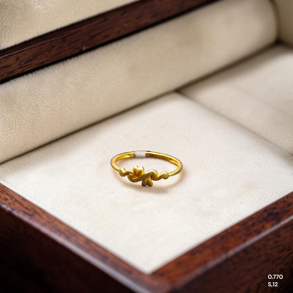 LADIES RING- (SIZE: 12) WGT: 0.770 GM APPROX 14KT HALLMARK GOLD RING FOR WOMEN 1 PIECE.