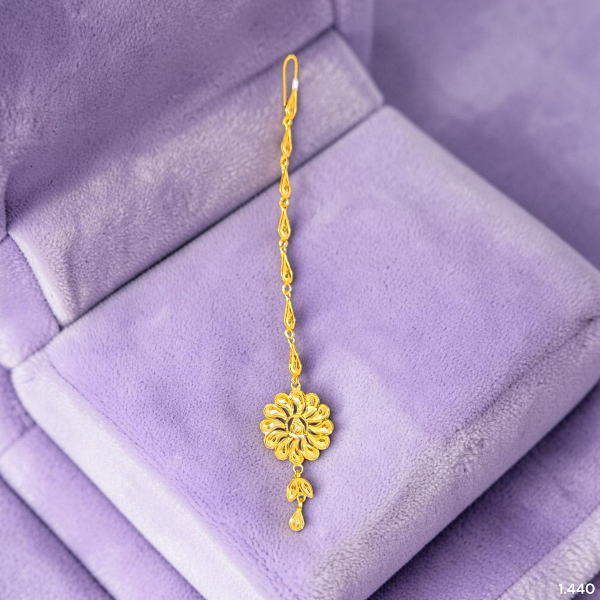GOLD TICKLY- (WGT: 1.440 GM APPROX) CERTIFIED BIS HUID HALLMARK 375 9KT GOLD TICKLY (MANGTIKA) 1 PIECE FOR MARRIAGE.(KBL2HV)