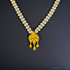 (GPM) TRJ WGT: 1.240 GM APPROX HUID HALLMARK 22KT GOLD MOTI PENDANT 1 PIECE.