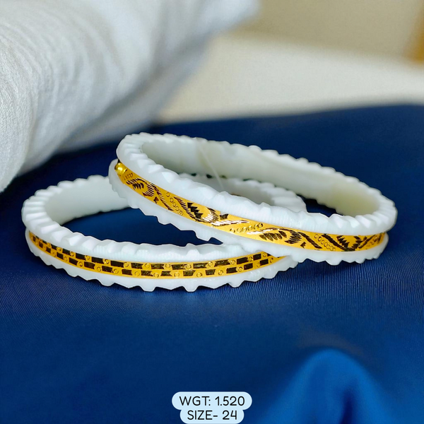 TRJ (SIZE: 24) WGT: 1.520 GM APPROX HUID HALLMARK 22KT GOLD SAKHA BANGLES 1 PAIR DESIGN FOR REGULAR USE.