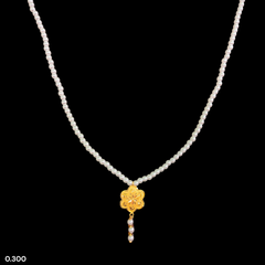 GOLD LOCKET- WGT: 0.300 GM APPROX BIS CERTIFIED HUID HALLMARK 22KT GOLD MOTI LOCKET 1 PIECE FOR WOMEN (WITH PUTI CHAIN).
