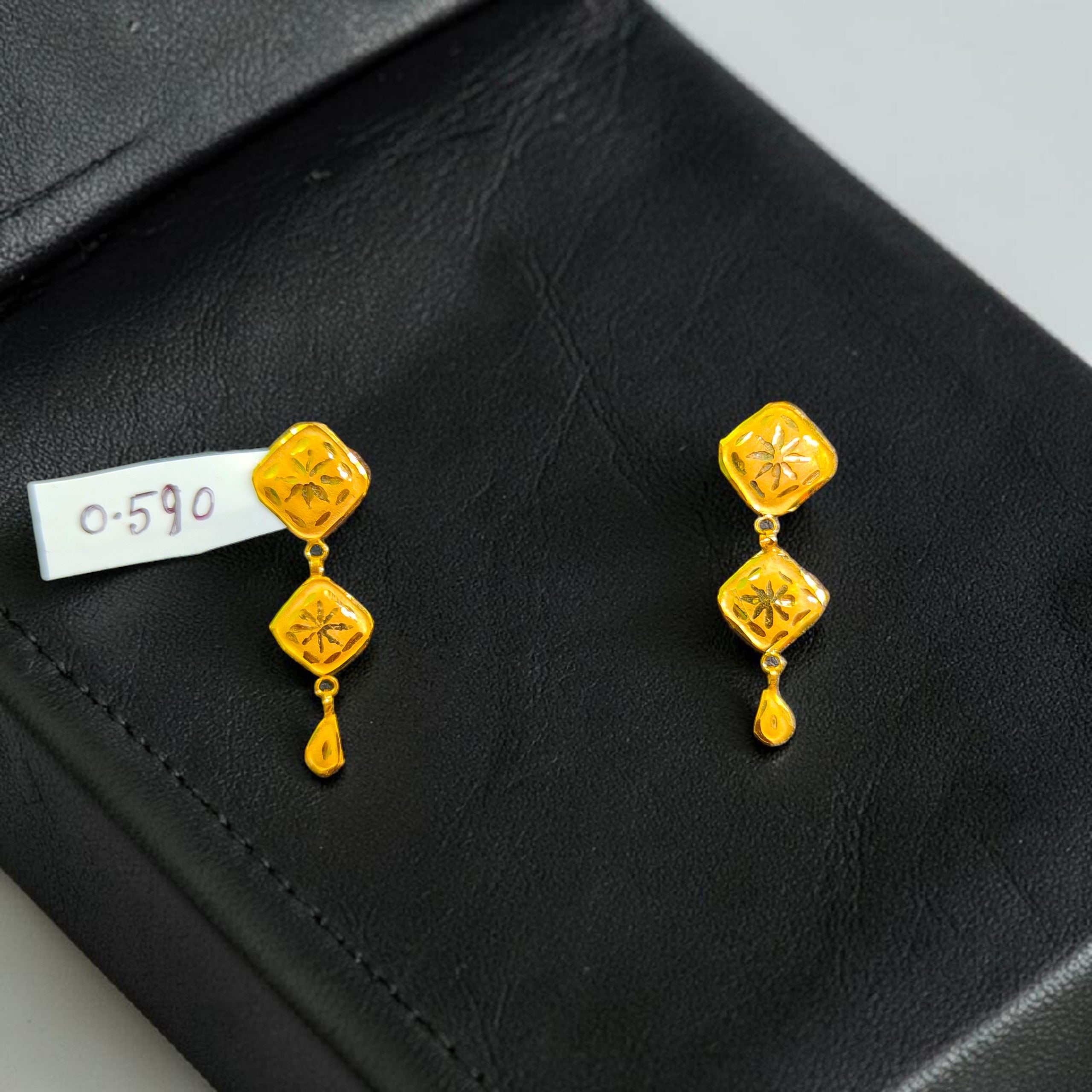 GOLD EARRINGS- WGT: 0.590 GM APPROX BIS CERTIFIED HUID HALLMARK 9KT GOLD EARRINGS 1 PAIR FOR WOMEN (BEST FOR GIFT IN MARRIAGE).