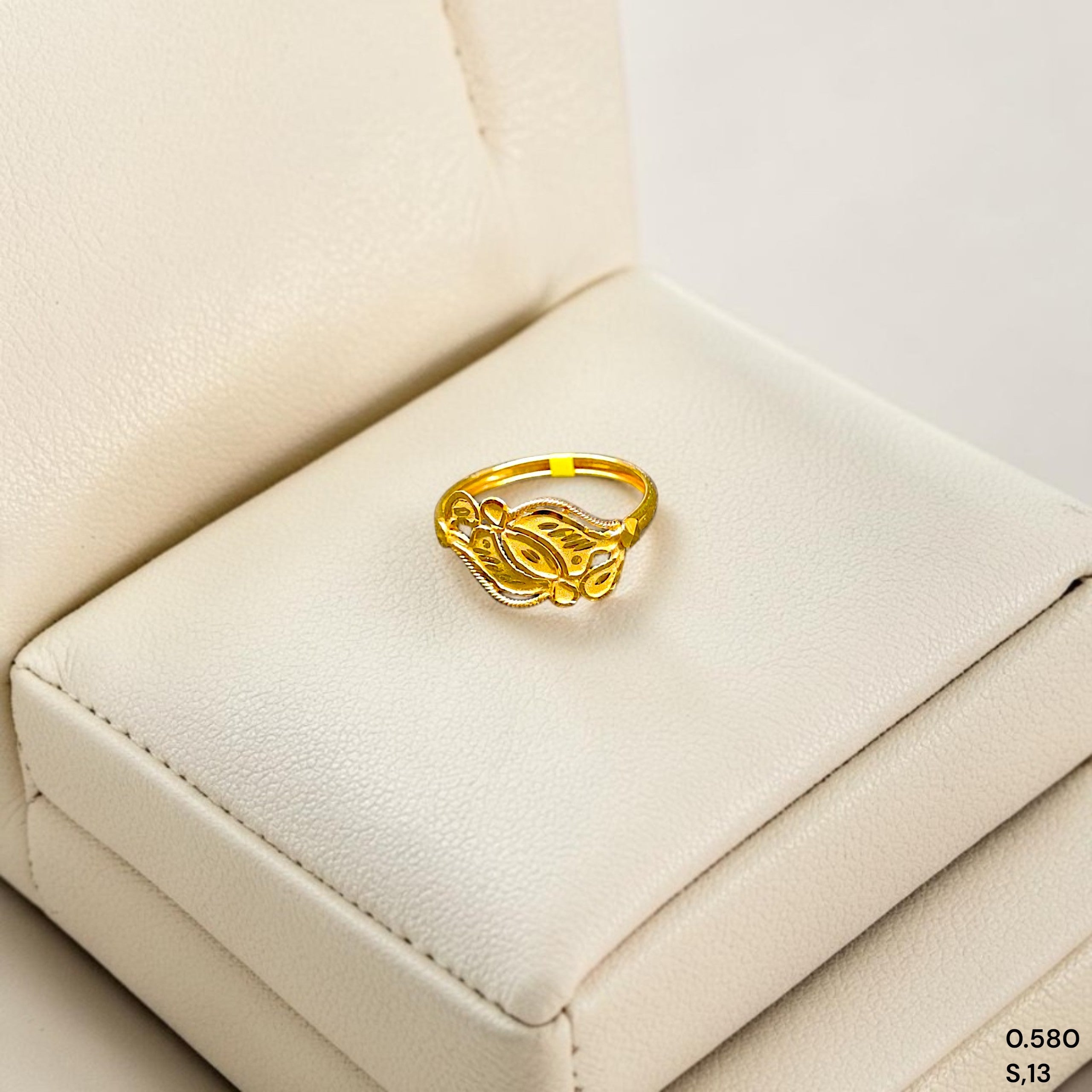 LADIES RING- (SIZE: 13) WGT: 0.580 GM APPROX BIS CERTIFIED HUID HALLMARK 9KT GOLD FINGER RING FOR WOMEN 1 PIECE. (7S4K6L)