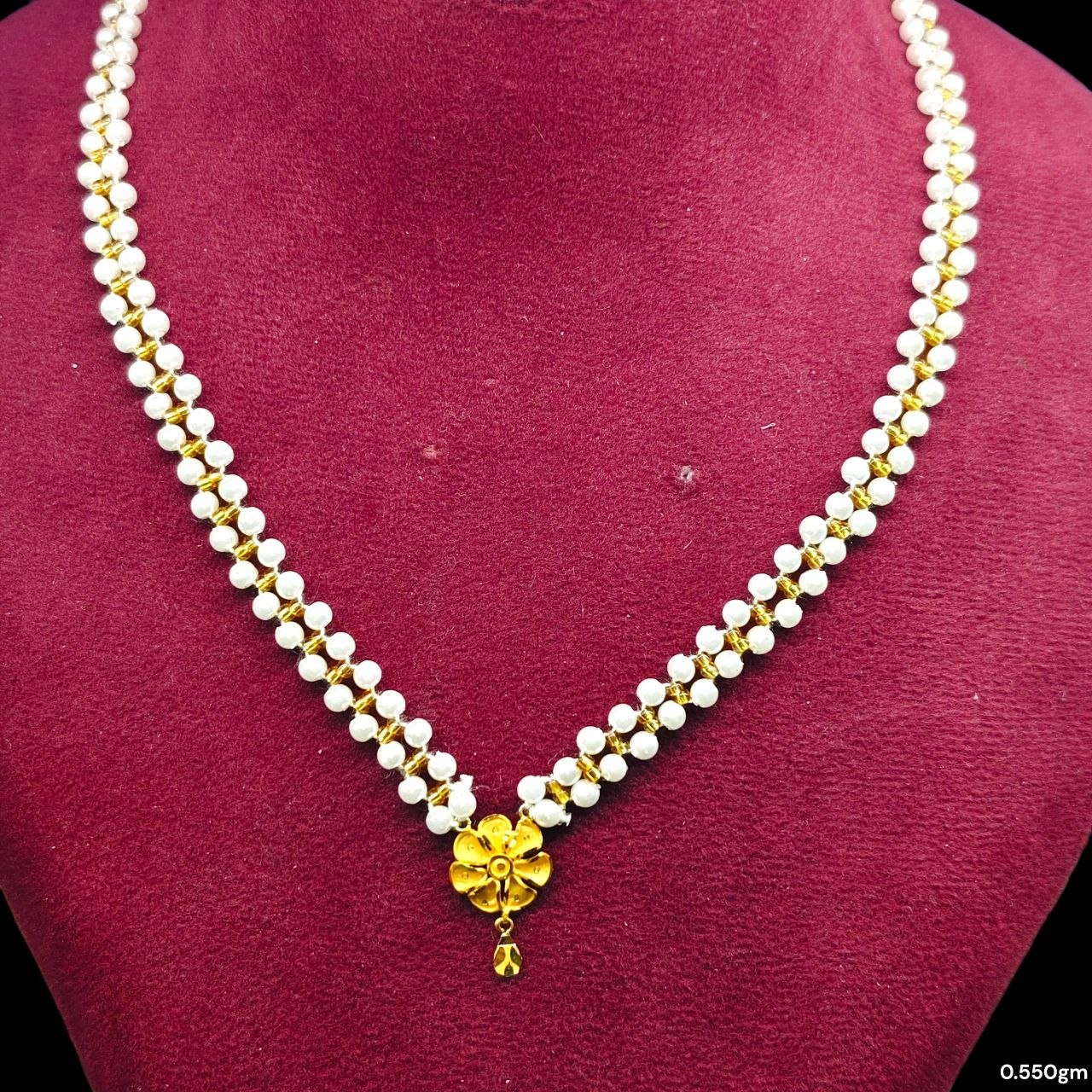 GMP22K- WGT: 0.550 GM APPROX CERTIFIED BIS HUID HALLMARK 916 22KT GOLD MOTI PENDANT 1 PIECE FOR WOMEN.