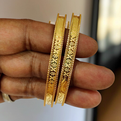 DURGA PUJO OFFER- 
BFG22K (GSC)- BIS CERTIFIED HUID HALLMARK 22KT GOLD LASER SOCKET CHURI (WGT: 0.350 GM APPROX) 1 PAIR FOR WOMEN (NOT FOR REGULAR USE- ONLY OCCASION PURPOSE).