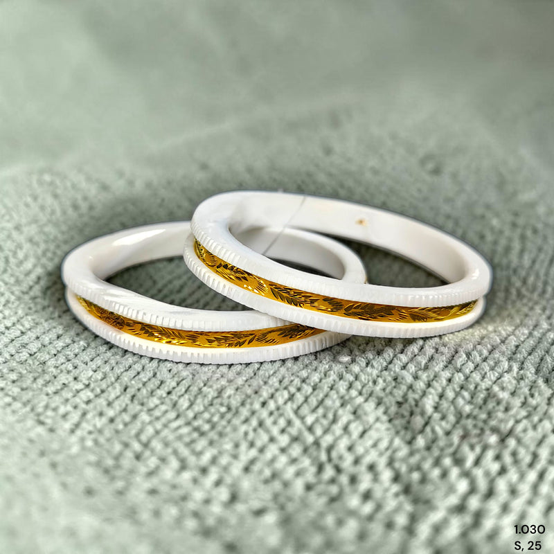 GSB9K- (SPMPJC)-(F2NWZW) (SIZE:25) (WGT: 1.030 GM APPROX) BIS CERTIFIED HUID HALLMARK 375 9KT GOLD SAKHA BADHANO 1 PAIR FOR WOMEN (CHILA PATH DESIGN) NOT FOR REGULAR USE.
