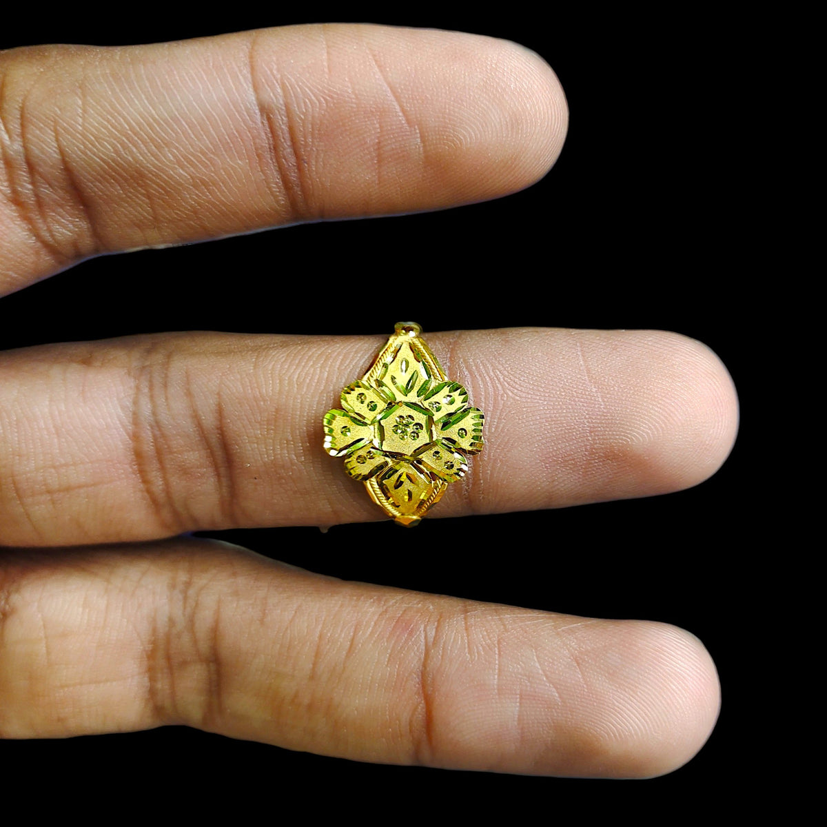 LADIES RING- (SIZE: 16) WGT: 0.700 GM APPROX BIS CERTIFIED HUID HALLMARK 9KT GOLD FINGER RING FOR WOMEN 1 PIECE. (EPIZCY)